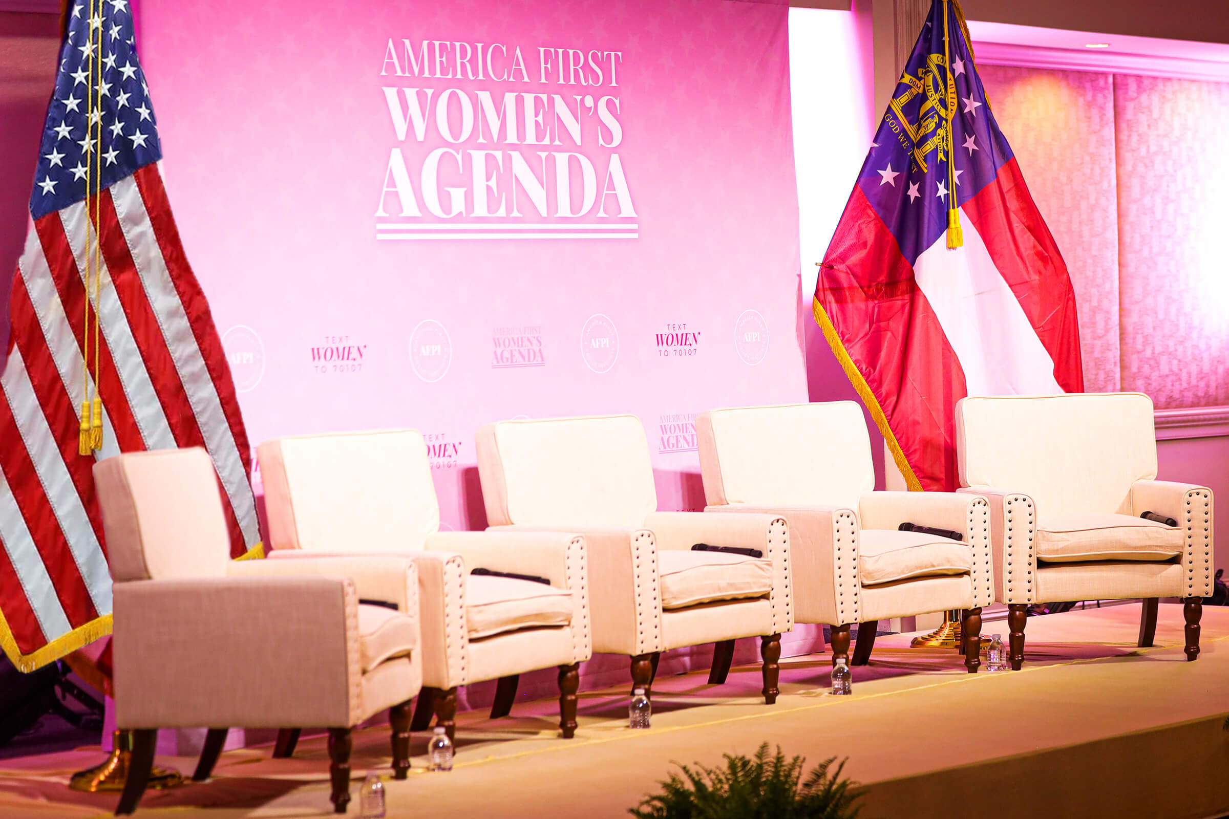 American Agenda Cast Today 70 - xsfzji3